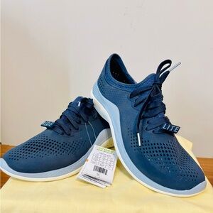 New Without Box Crocs Men's LiteRide 360 Pacer Sneaker, Navy/Blue/Grey. Size 10